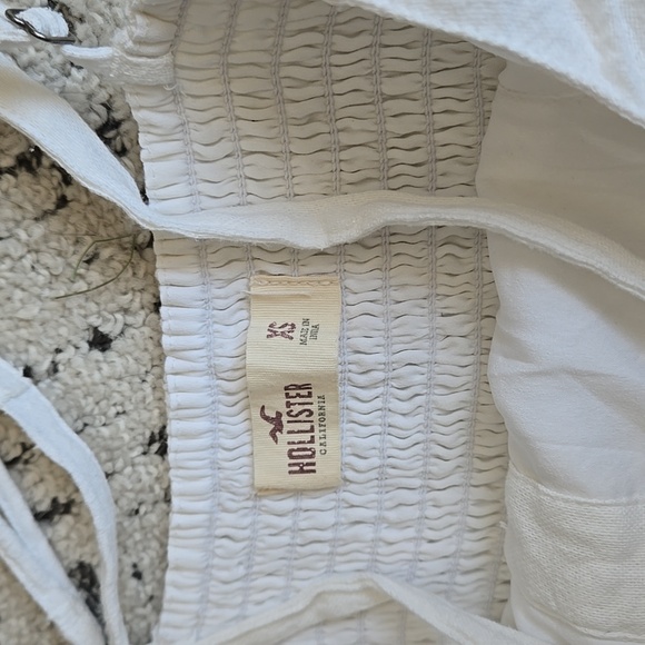 Too small - Picture 3 of 3